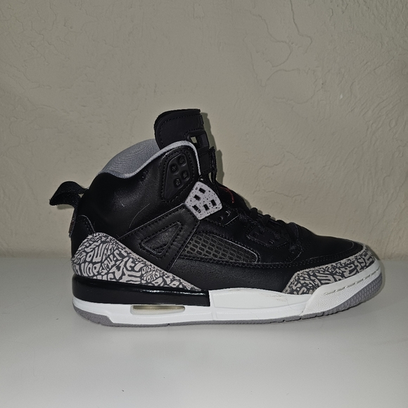 Jordan Spizike size 4.5 - Picture 13 of 15